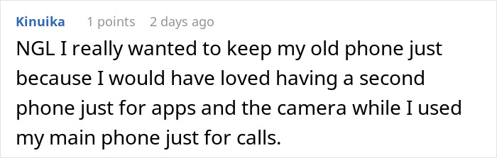 Screenshot of a comment discussing the idea of having a second phone for apps and the camera, hinting at gf second phone suspicious bf. Screenshot of a comment discussing the idea of having a second phone for apps and the camera, hinting at gf second phone suspicious bf.