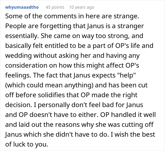 Woman Finds Biological Sister Wanting To Connect, Assumes She’s Invited To Her Wedding Woman Finds Biological Sister Wanting To Connect, Assumes She’s Invited To Her Wedding