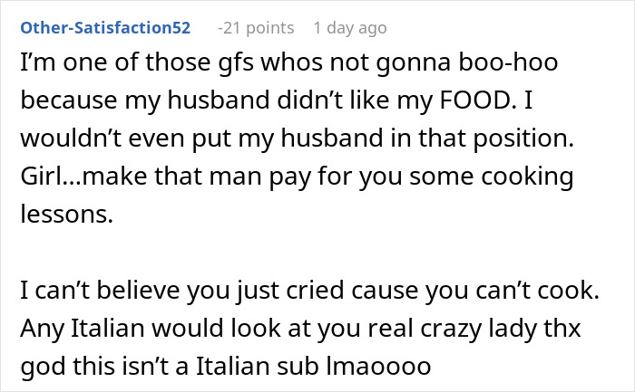 Comment on a forum post where a woman brings leftovers to support her boyfriend in mourning and faces criticism over inedible food.