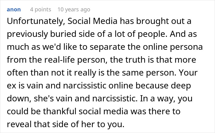 Woman Posts Absolutely Everything Online, Her Boyfriend Hates It: "Social Media Attention Seeker"