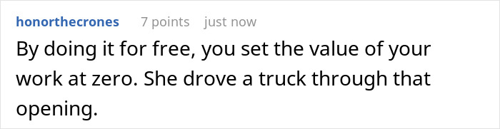 Comment discussing the impact of offering free hairstyles on the perceived value of hairdressing work.