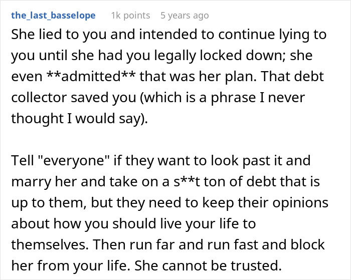 Reddit comment warning about fianc&eacute;e&rsquo;s secrets and debt, advising to call off wedding and block untrustworthy partner.