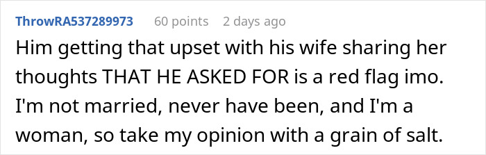 Comment discussing a married man texting a woman he loved 15 years ago, touching on relationship red flags.