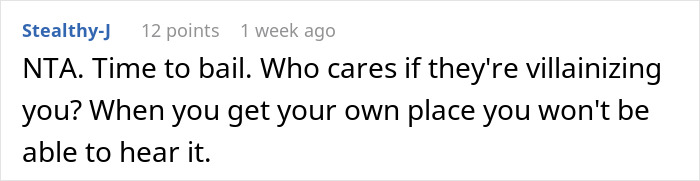 Reddit comment discussing sibling conflict and family parenting drama, advising to distance oneself from the situation.