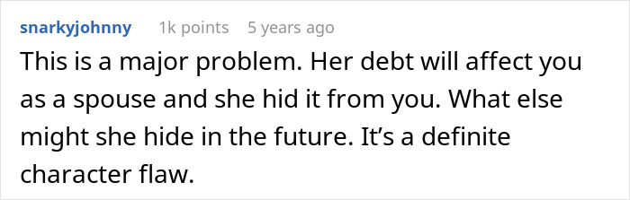 Comment highlighting how hidden debt reveals fianc&eacute;e&rsquo;s secrets, leading to trust issues before wedding cancellation.
