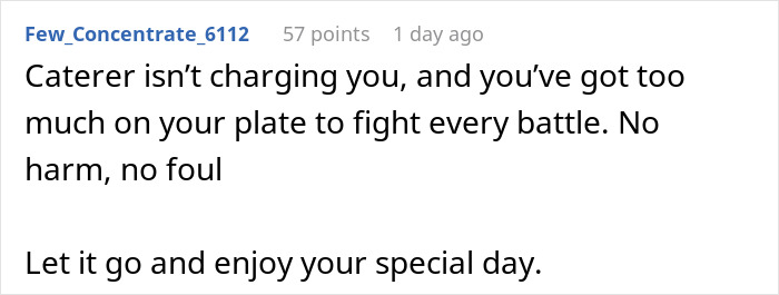 Screenshot of a comment discussing a wedding caterer and handling issues with vegetarian meal requests. Screenshot of a comment discussing a wedding caterer and handling issues with vegetarian meal requests.