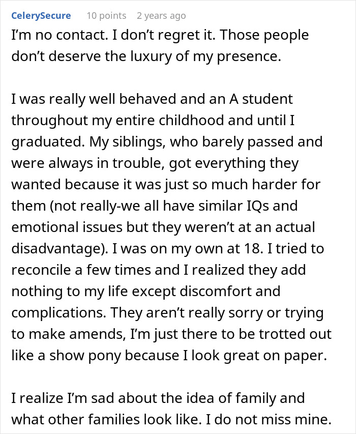 Text post about a woman wanting to reconcile with her son after 32 years and his realization of the reason behind it.