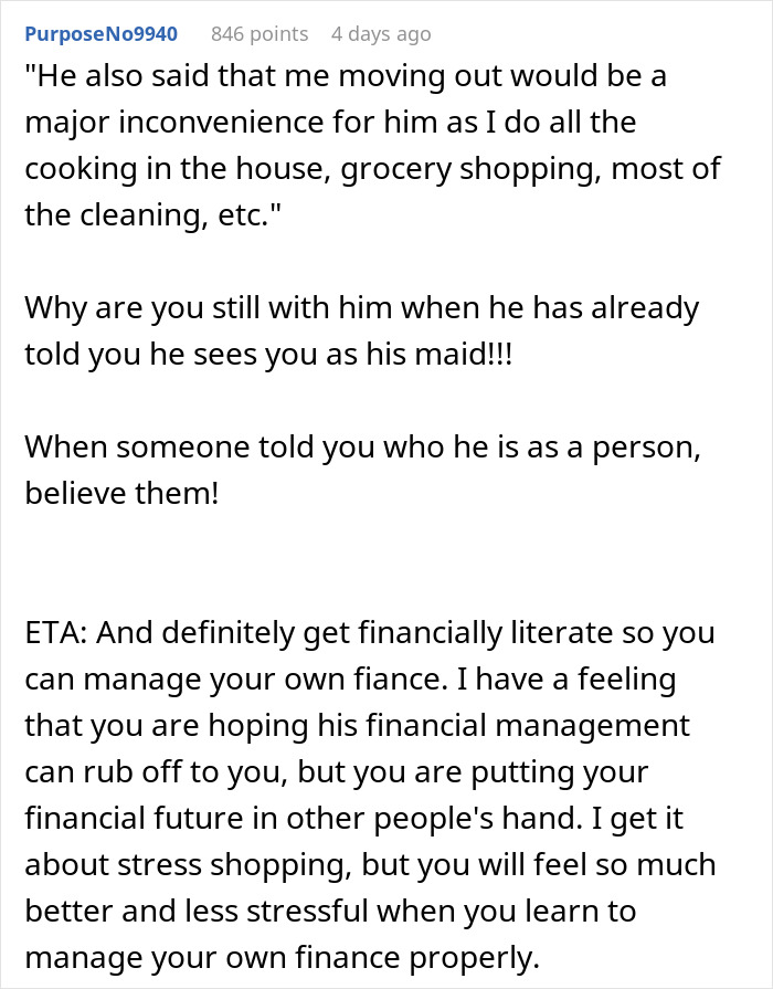 Text post discussing financial management in relationships, emphasizing fixing finances independently before marriage.