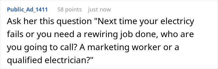 Screenshot of a forum post discussing a qualified electrician versus marketing worker in the context of working with hands.