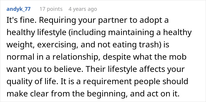 Alt text: Online comment discussing a husband struggling to accept his wife's weight gain and lifestyle changes in their relationship.