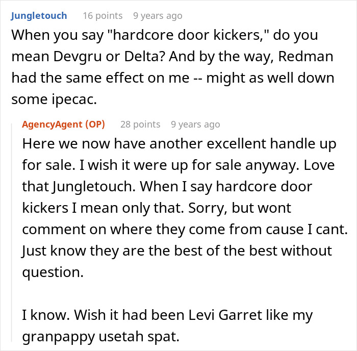 Text conversation showing a former CIA case officer answering questions about elite military units and tactics.