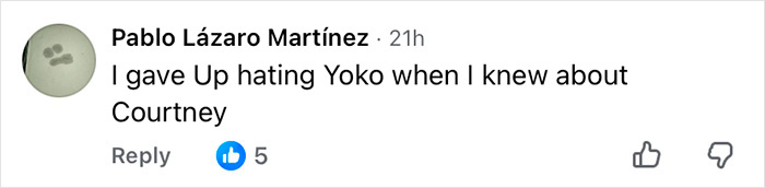 Comment on social media mentioning Courtney in discussion about Kurt Cobain homicide claim reaction revealed by report.