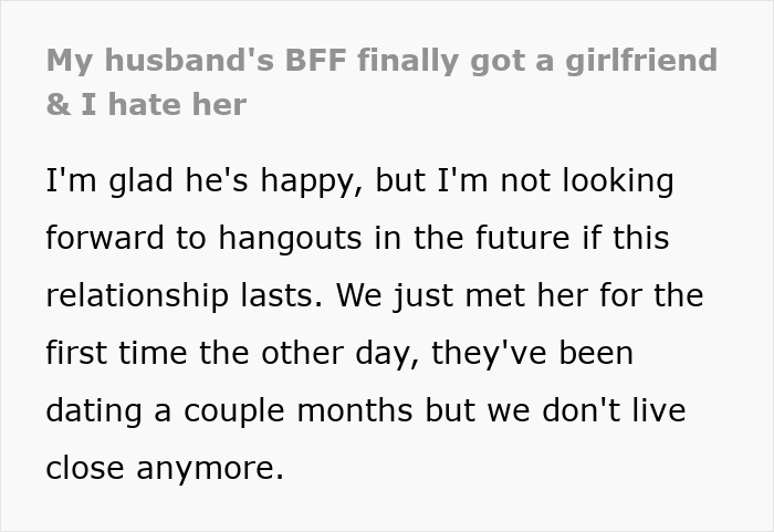 Text post about a girlfriend disrespecting service industry workers, expressing mixed feelings about the relationship.