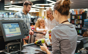 “Cool. I Hear You”: Cashier Complies With Manager’s Rules, Refuses To Bend Them Even When He Begs