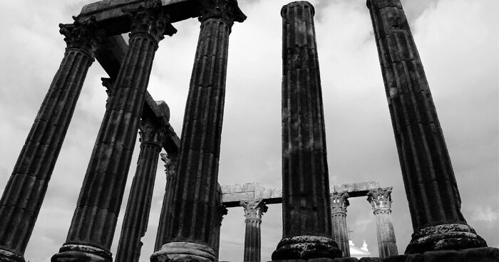 If You Can Type The Year For These 28 Iconic Events, You’re Basically A Historian