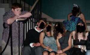 “Makes Me Cringe Unbearably Hard”: 73 Photos That Are Quite Difficult To Look At (New Pics)