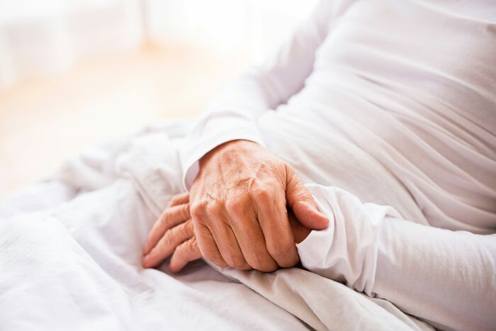 57 Hilarious Things People Said Under Anesthesia That Had Doctors Holding Back Laughter