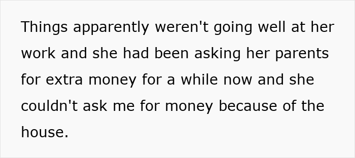 Text showing a woman upset because her boyfriend likes her gift, though she expected him to dump her.