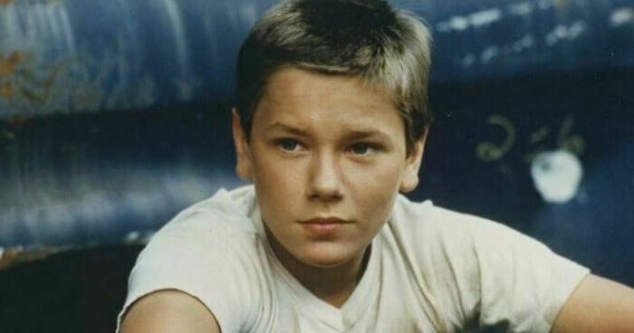 Plus-Size Woman Goes Viral After Calling Out Airline For Forcing Her To Buy A Second Seat, Splits The Internet