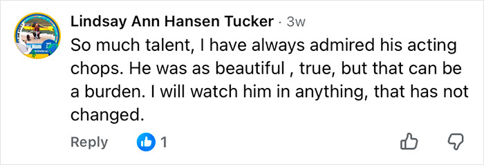 Comment praising Mickey Rourke's acting talent and appearance, reflecting on changes without cosmetic procedures.