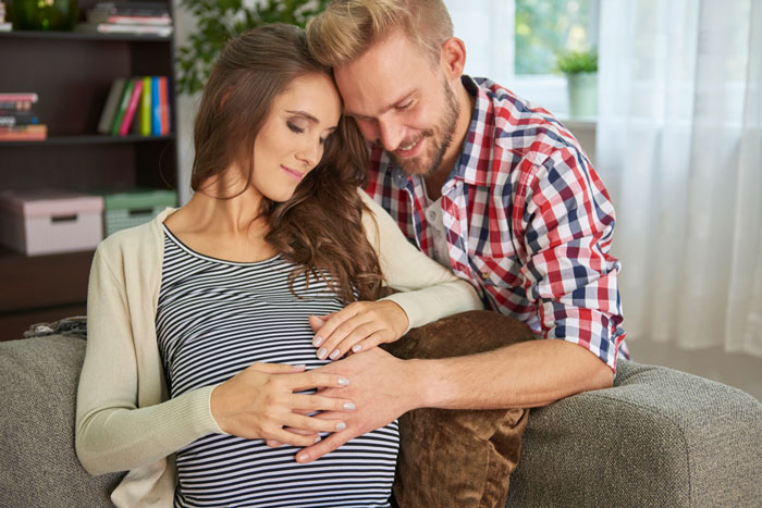 Cheating Hubby Suggests A &ldquo;Throuple&rdquo; After Having Affair With Wife&rsquo;s Bestie For 4 Months, She Walks