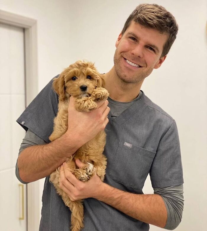 This Instagram Page Shows Heartwarming Photos Of Men And Their Dogs (50 Pics)