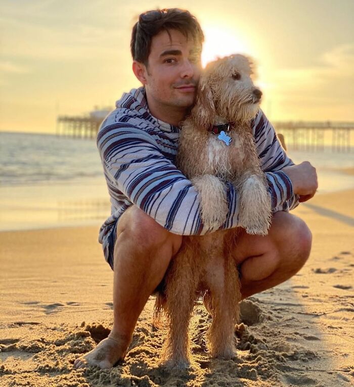This Instagram Page Shows Heartwarming Photos Of Men And Their Dogs (50 Pics)