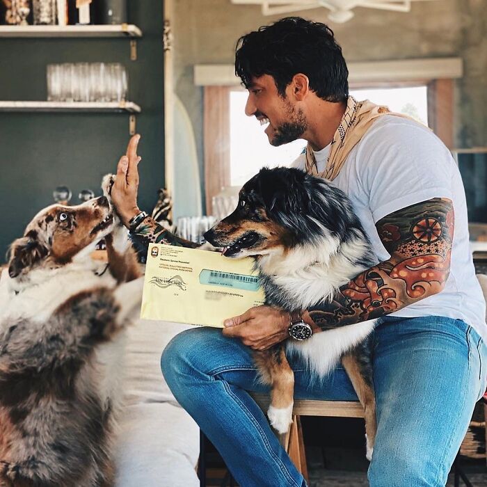 This Instagram Page Shows Heartwarming Photos Of Men And Their Dogs (50 Pics)