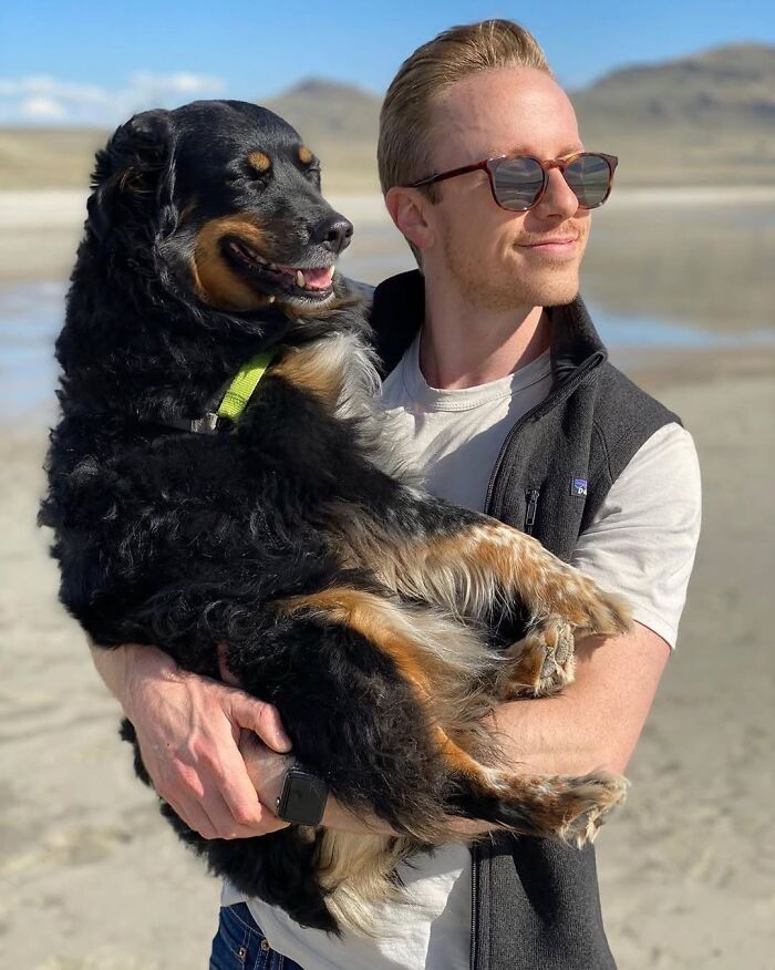 This Instagram Page Shows Heartwarming Photos Of Men And Their Dogs (50 Pics)