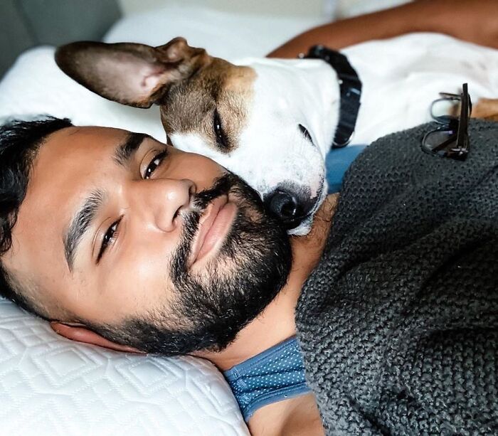 This Instagram Page Shows Heartwarming Photos Of Men And Their Dogs (50 Pics)
