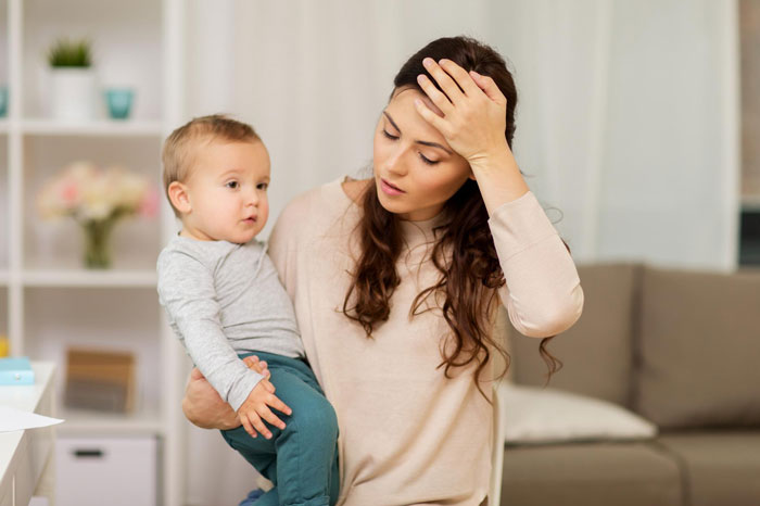 Sneaky In-Laws Pretend To Be There For Couple And Baby, Leave Them Helpless As They Do A 180