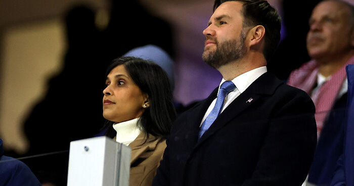 “What Photo Leaves You Speechless?” (35 People Deliver)