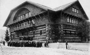 39 Remarkable Buildings That No Longer Exist