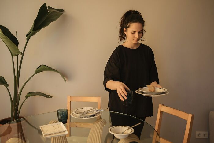 “Girls Don’t Need To Eat Much”: 59 Problematic Things People Thought Were Normal Growing Up