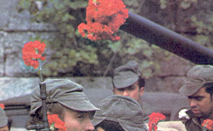 29 People Share Notorious Photos That Changed The Future Of Their Country