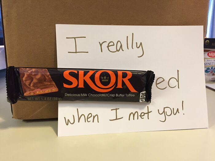 Funny Valentine's Day gift idea with a Skor chocolate bar and a heartfelt handwritten note.