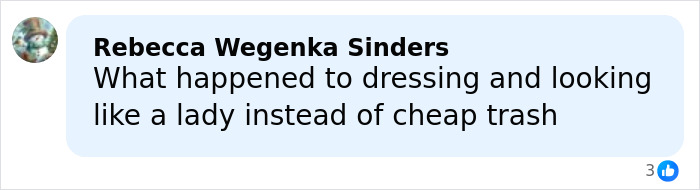 Comment by Rebecca Wegenka Sinders expressing disappointment about fashion choices at 2016 Grammys pics showing fashion changes.