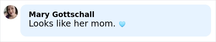 Comment on social media post reacting to Taylor Swift’s makeup-free behind-the-scenes video with a heart emoji.