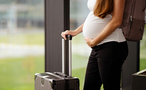 Heavily Pregnant Woman Stays In Her Seat She Paid For, Other Passengers Purposely Inconvenience Her