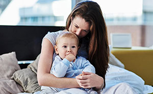 New Mom Chooses Peace Over Family, Sends Homeless Dad Packing After Toxic Outburst