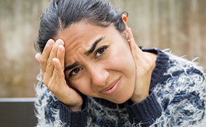 Woman Gets Her Roommate Evicted After Her Helicopter Mom Gets Out Of Control And Steals Her Dress