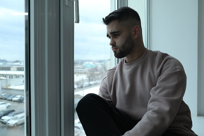 Woman Suddenly Wants To Reconcile With Son She Kicked Out 32 Years Ago, He Figures Out Why