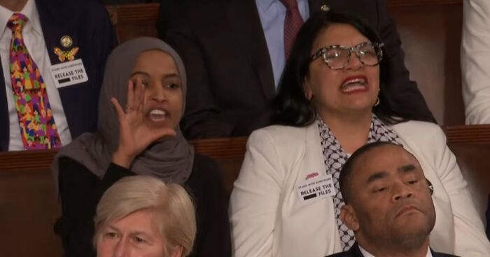 Woman Thinks Pregnancy Gives Her A Pass To Act Entitled, Gets A Reality Check From Neighbor