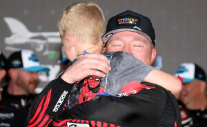 “Father Of The Year”: Dad Of 6YO Speaks Out On Michael Jordan’s Controversial Actions With Son