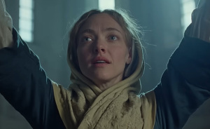 Amanda Seyfried Reveals Details Of The Bizarre Prosthetic She Wore For Graphic Scene In Recent Film