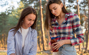 Host Uninvites Outspoken Vegan Sister From Family Cookout, Says She Sparks Drama, Parents Push Back