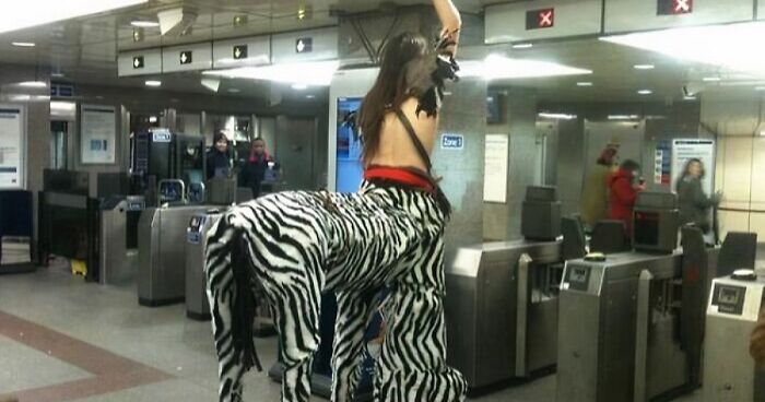 51 Absurd Subway Moments That Left Passengers Speechless (New Pics)