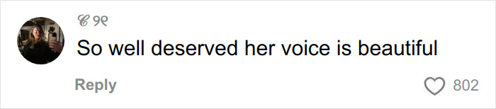 Comment praising Olivia Dean&rsquo;s voice as beautiful with 802 likes on a social media post about the Best New Artist Grammy winner.