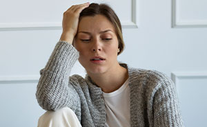 Man Whines That Wife Is “Slacking” On Chores, So She Shows Him What Slacking Really Looks Like