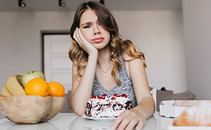 Husband Buys Cake For Wife, Returns Home To Find That She Threw It Away As Nobody “Needed” It